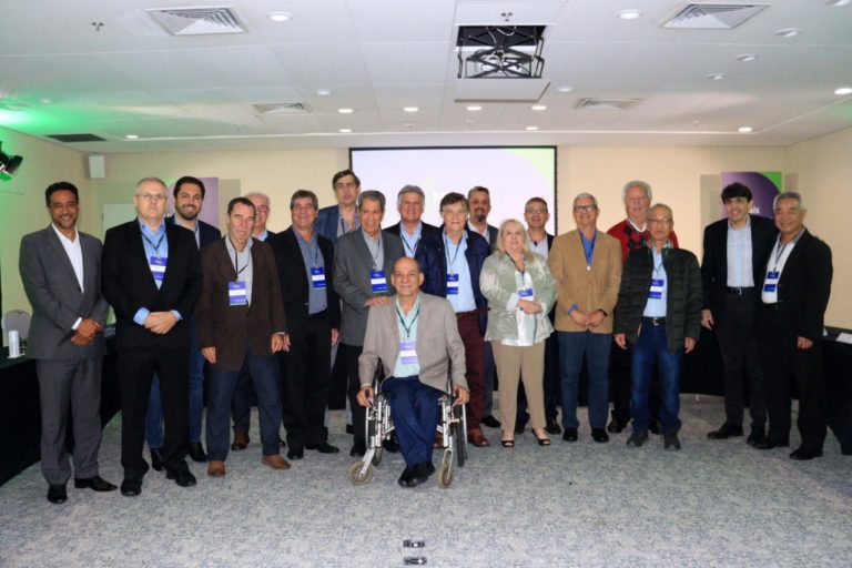 União de centrais cooperativas cria a Central Sicoob UniMais Rio