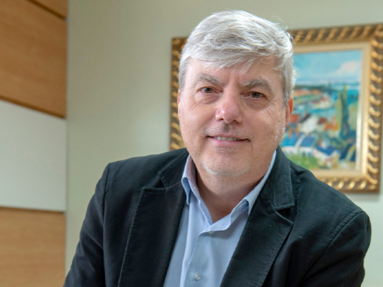 Para presidente da Unimed Volta Redonda, na saúde não se cortam custos, mas sim desperdícios