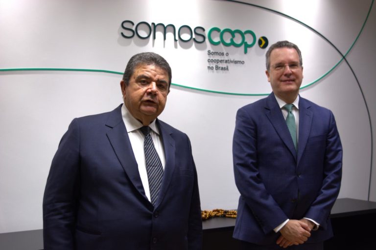 Cooperativismo estreita relações comerciais com a Índia