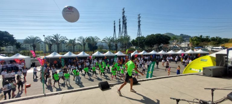 Dia de Cooperar reúne mais de duas mil pessoas no Parque Madureira