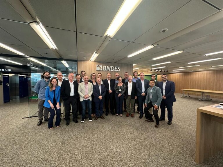 Sistema OCB e BNDES se unem para fortalecer o cooperativismo