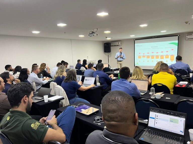 Capacitação prepara analistas para devolutivas estratégicas