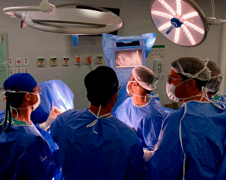 Primeira cirurgia de prótese de ombro com navegação por GPS da região Sul Fluminense é realizada no Hospital Unimed Volta Redonda