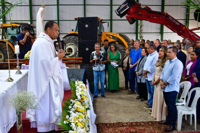 Missa em ação de graças pelo início da safra de cana-de-açúcar realizada na Coagro