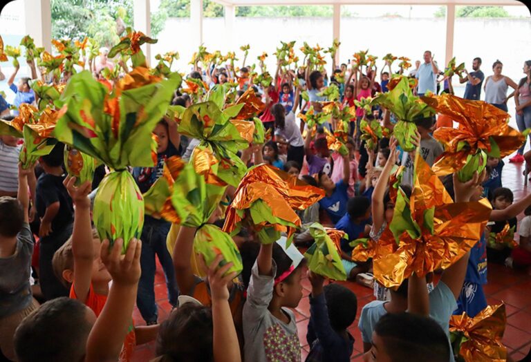Instituto UniAssis e Cacau Show encantam crianças de Assis e região.