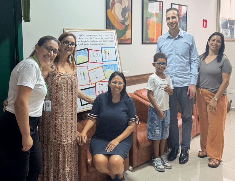 Unimed Assis – Homenagem destaca cuidado e inclusão na educação