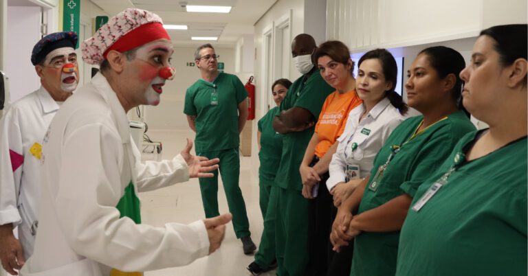 Esquete Teatral em alusão ao abril pela segurança do paciente é realizada na Unimed Regional Jaú