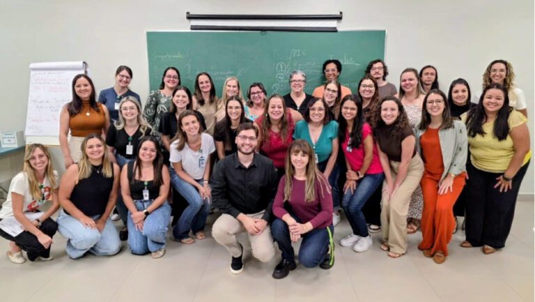 TREINAMENTO MANEJO DO COMPORTAMENTO EM PARCERIA COM A UNOESTE Treinamento manejo do comportamento em parceria com a Unoeste