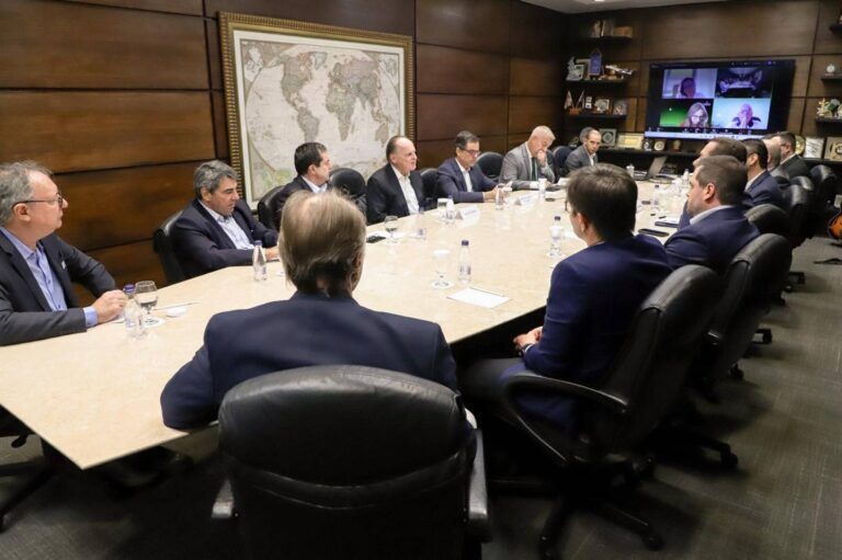 Presidente da Ocesp participa de reunião do Comitê Gestor do Fórum Paulista do Agronegócio