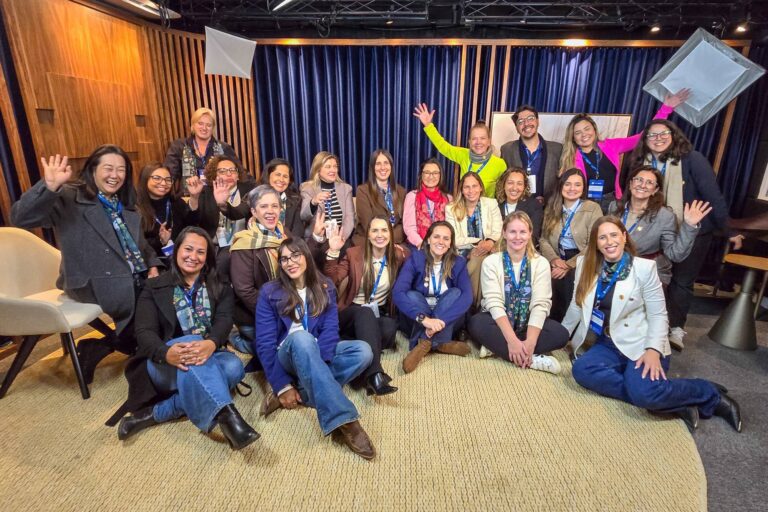Comitê de Mulheres da Veiling Holambra visita a Casa do Cooperativismo Paulista