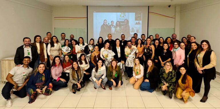 Valorização da Enfermagem: Unimed VR homenageia profissionais em premiação interna