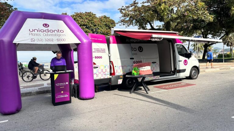 Uniodonto fortalece presença na Baixada Santista durante o evento Vem pra Orla