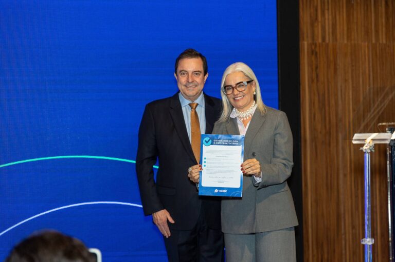 Pré-candidatos firmam compromisso com o cooperativismo