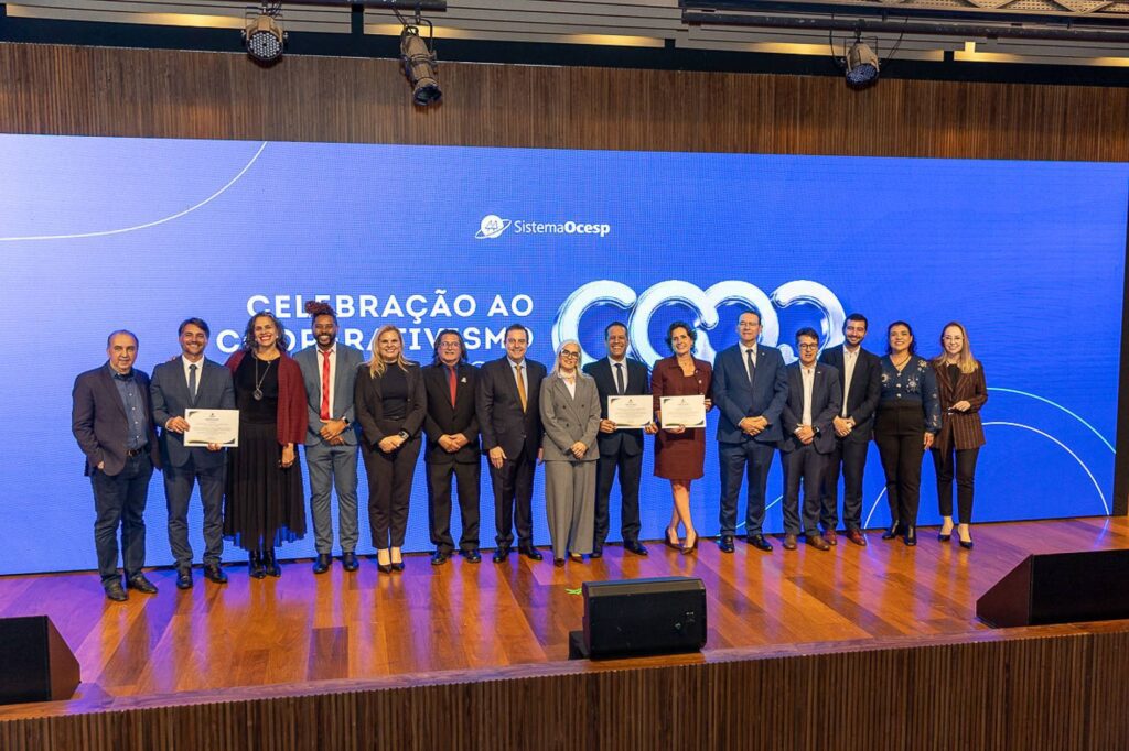 Sistema Ocesp celebra o cooperativismo com autoridades e lideranças do setor