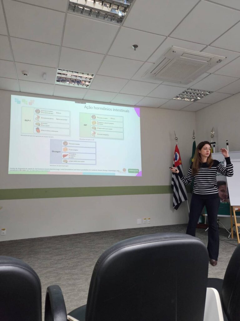 Unimed Bauru promove palestra sobre uso responsável das canetas emagrecedoras