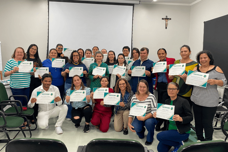 Duas noites de aprendizado e interação marcam o 1º Curso de Cuidador de Idosos da Unimed Lençóis Paulista