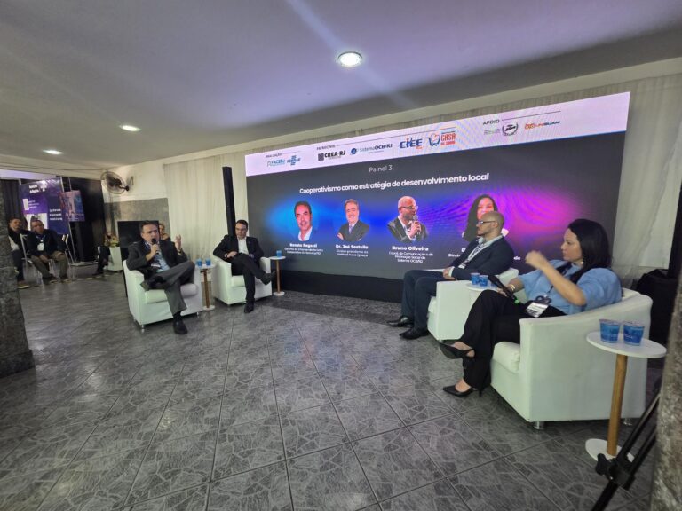 Presidente da Unimed Nova Iguaçu participa de debate sobre cooperativismo e desenvolvimento econômico na Baixada Fluminense