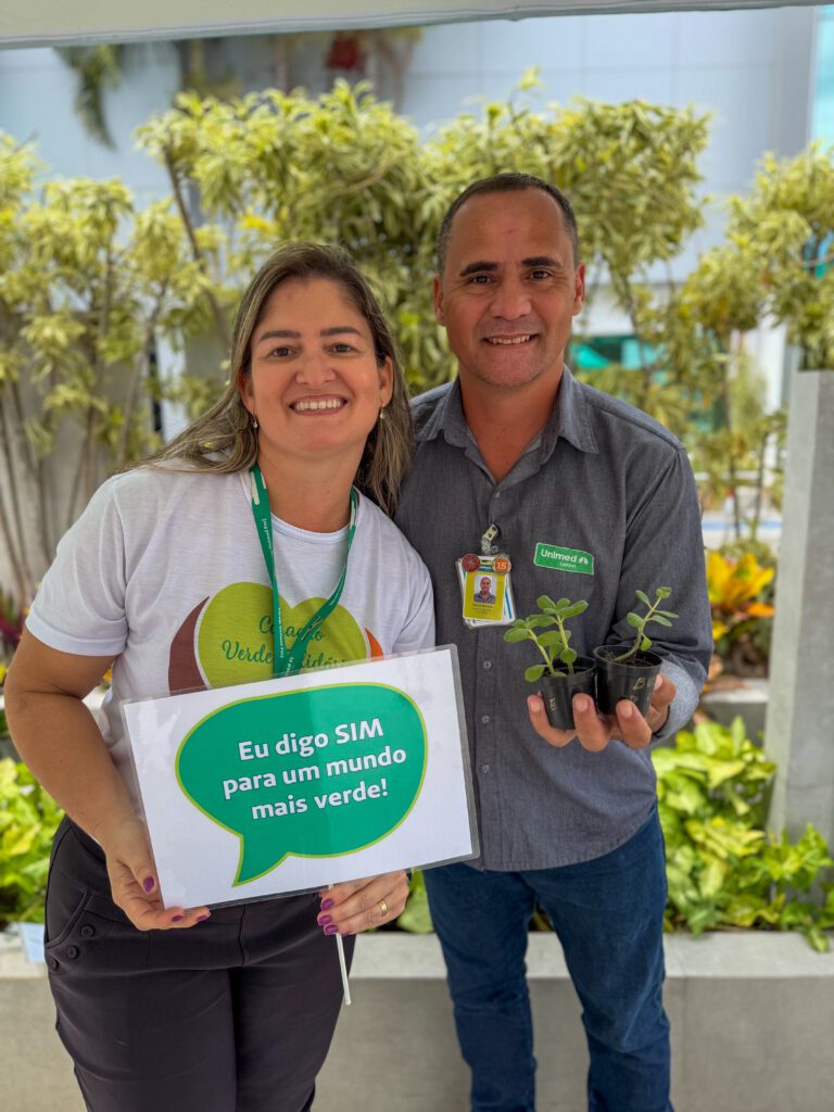 Unimed Campos distribui 110 mudas no Dia da Árvore