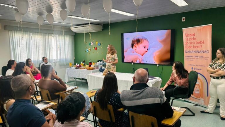 Hospital Unimed Petrópolis promove curso com orientações sobre parto, amamentação e primeiros cuidados