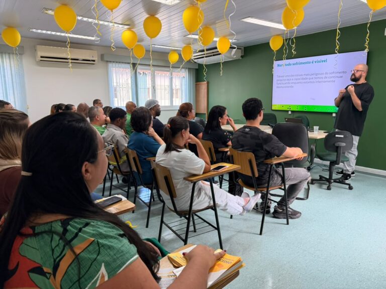 Unimed Petrópolis promove ação de conscientização sobre saúde mental durante o Setembro Amarelo