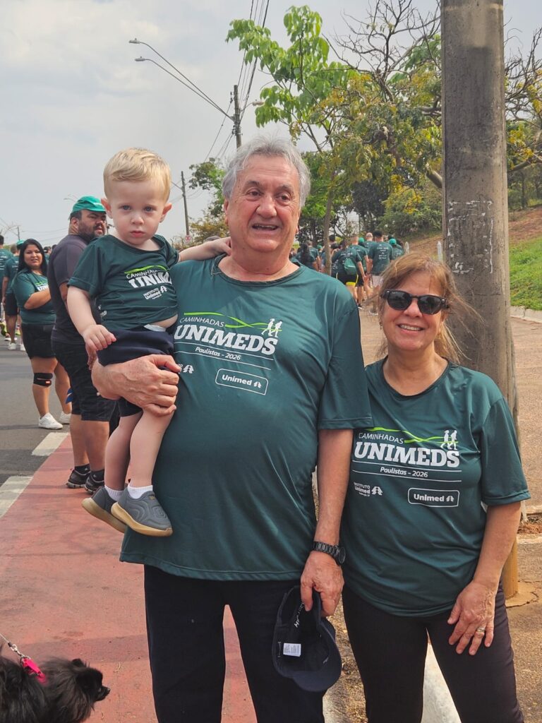 Unimed Bauru – 1ª “Caminhadas Unimeds Paulistas” atrai mais de 2 mil pessoas para a Getúlio e rende doação de leite a seis entidades