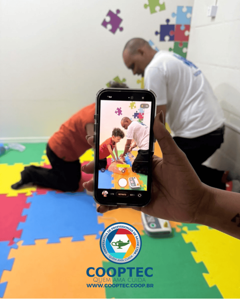COOPTEC promove workshop infantil de primeiros socorros no Mês das Crianças