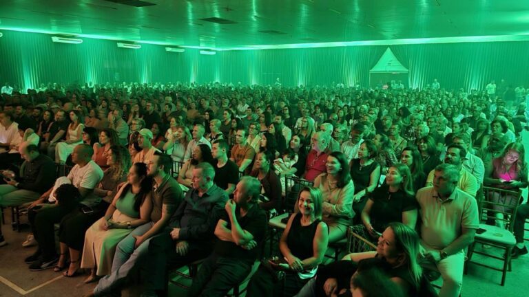 Circuito Sescoop/SP de Cultura inicia temporada de 2026 em Adamantina com SHOW   de Renato Teixeira